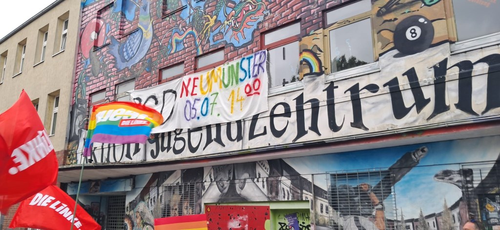 CSD Neumünster: Solidarität und Frieden trotz&nbsp;Gegendemo